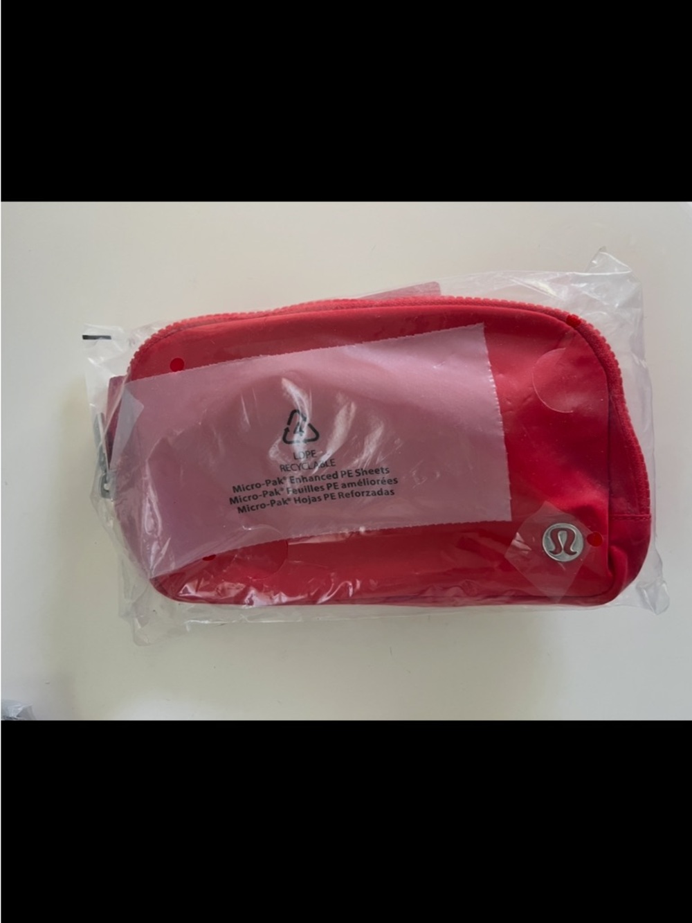 lululemon athletica Small Pouch in Red